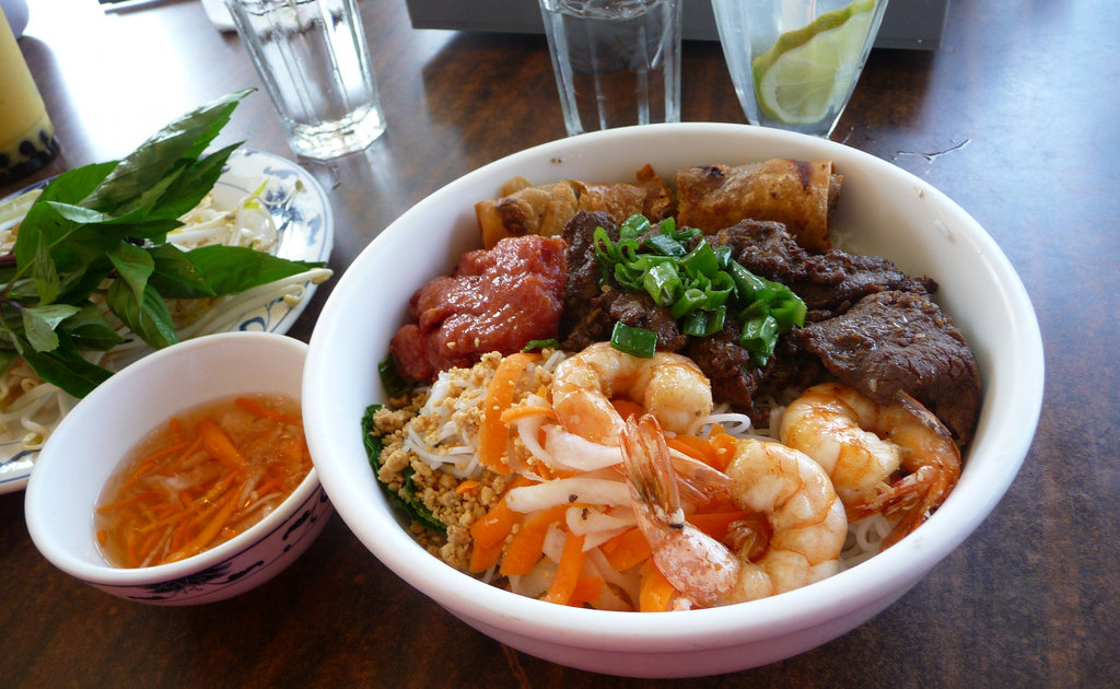 Tank Noodle A Chicago, IL Restaurant.