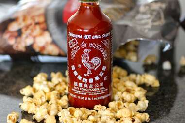 Sriracha popcorn