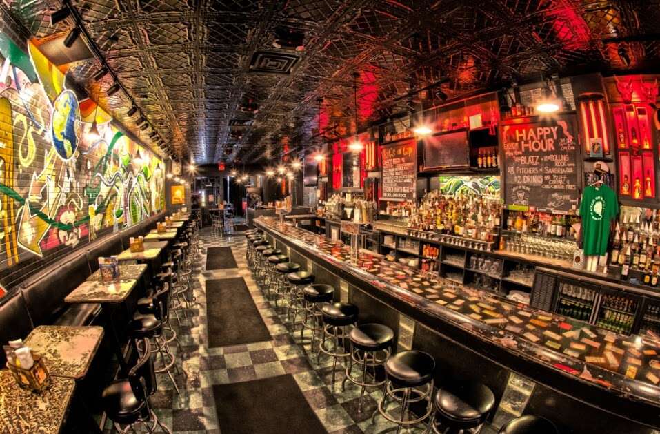 Best Michigan Bars Outside of Detroit Thrillist
