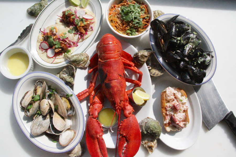Greenpoint Fish And Lobster Co Lobster Rolls, Oysters, Mussels