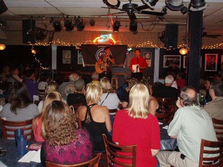 bluebird-cafe-a-nashville-tn-bar
