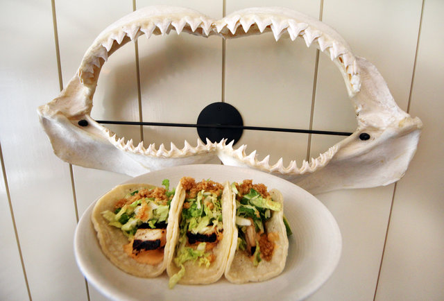 GT Fish And Oyster Shark Meat Taco Taste Test - Chicago