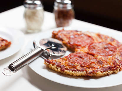 Ramen Crust Pizza — Thrillist Recipes