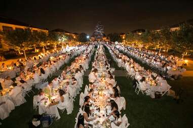 Diner en Blanc Fall Calendar SD