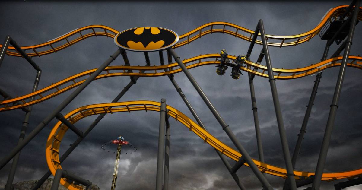 Batman Roller Coaster at Six Flags Fiesta in San Antonio - New Terrifying  