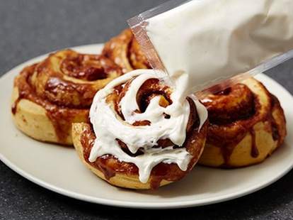 Pillsbury Sells Frozen Cinnabon Cinnamon Rolls Thrillist