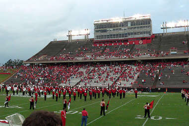 Worst College Football Stadiums - America's Worst Stadiums To Watch FBS  College Football - Thrillist