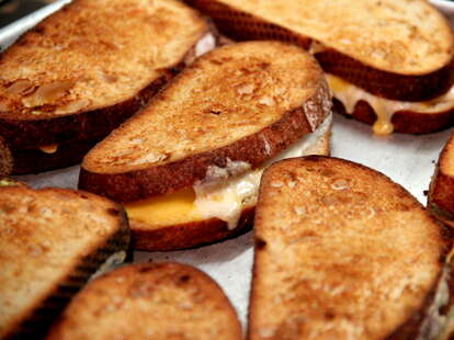 grilled cheese sandwiches