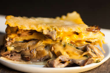 philly cheesesteak lasagna