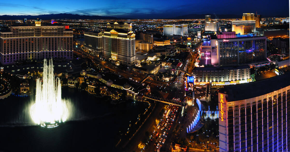 which hotel in vegas has the best restaurants