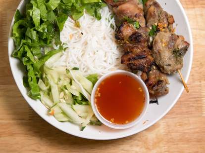Tamarind Tree A Seattle Wa Restaurant Thrillist Tamarind Tree A Seattle Wa Restaurant Thrillist