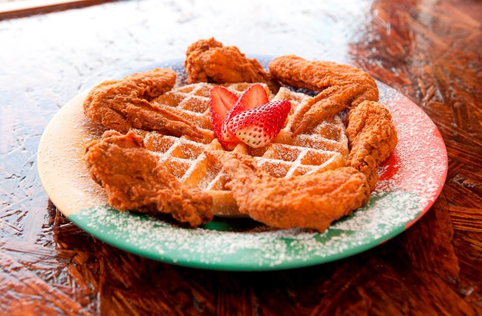 Best Fried Chicken in Houston Max’s Wine Dive The Breakfast Klub