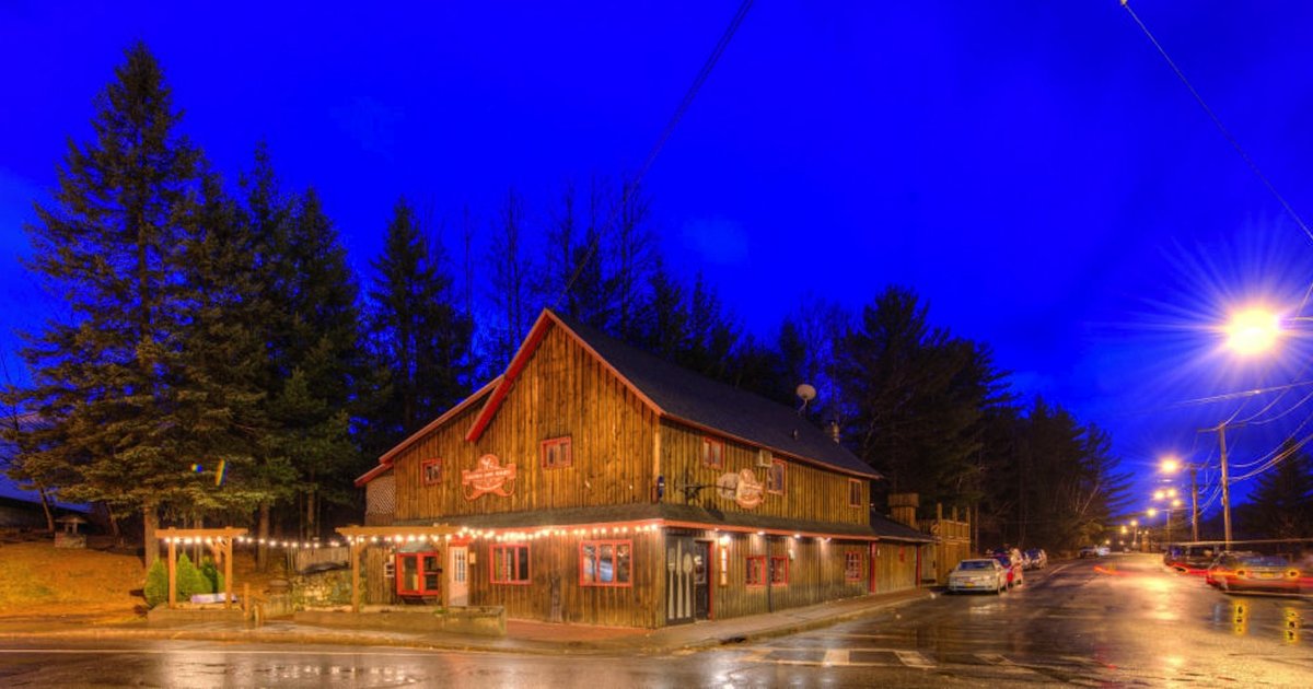 Best Bars New York State Where To Drink In Ithaca Lake Placid Albany