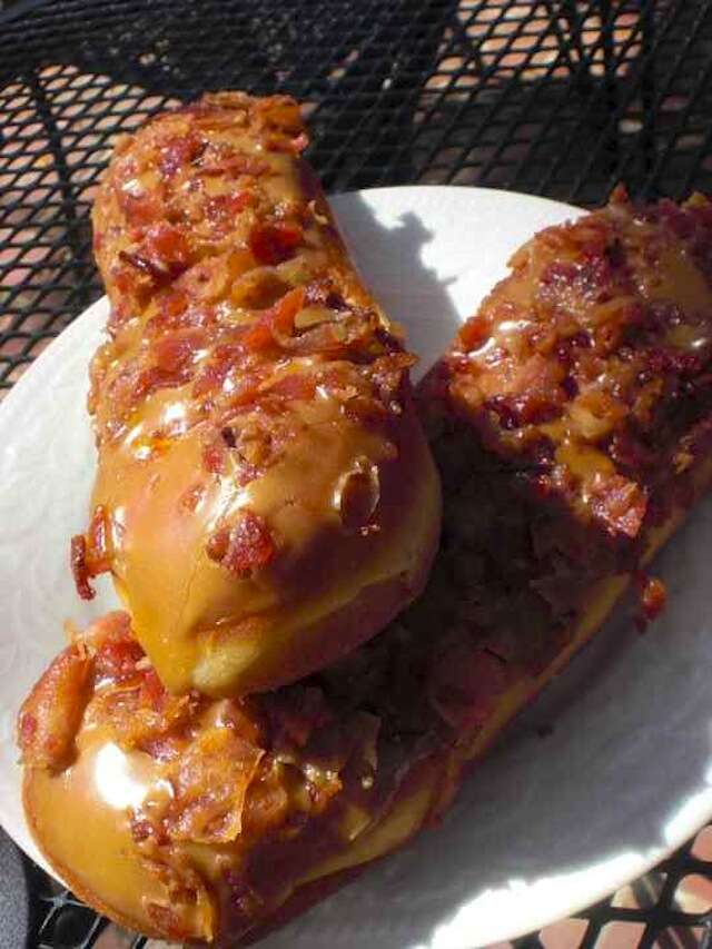 Maple bacon Long John