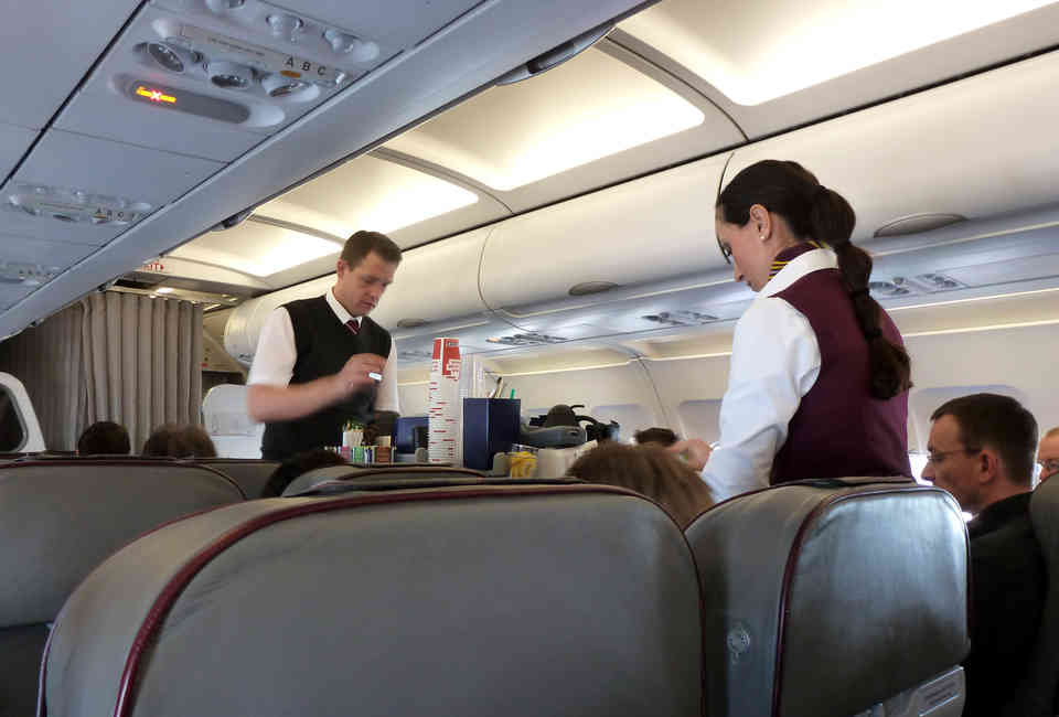 The 21 Worst Questions To Ask Your Flight Attendant Thrillist - the worst roblox airplane vacation they forgot my drink