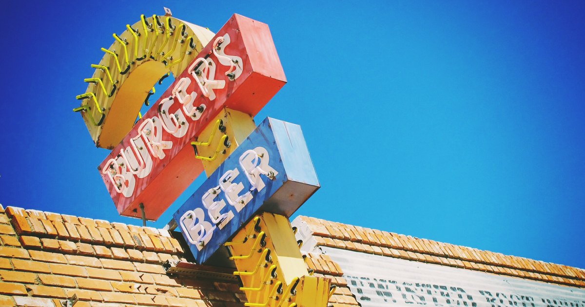 Dallas best neighborhoods for bars and restaurants Arts