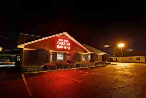 The Most Famous Restaurants In Every State Usa Thrillist Bob Gibson Bar B Que