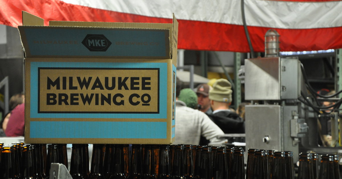 Milwaukee Brewing Company A Milwaukee, WI Bar.