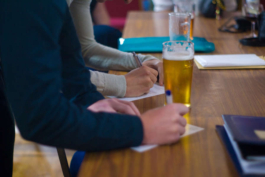 Best Bar Trivia Night Chicago Things To Do In Chicago Thrillist