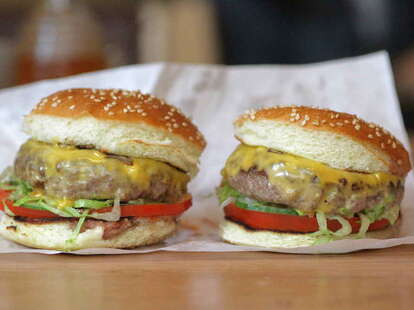 Park Avenue Winter/Spring/Summer/Fall, burgers
