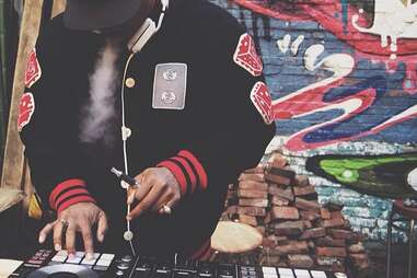 Vaping and mixing