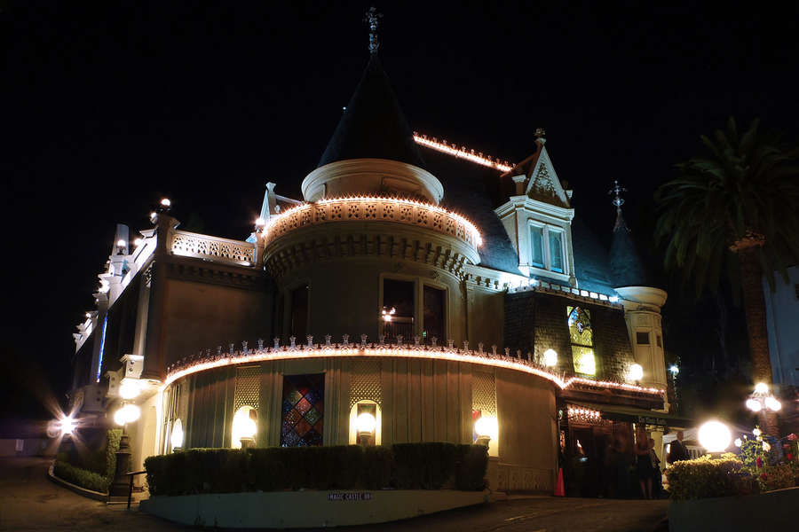 how to visit the magic castle