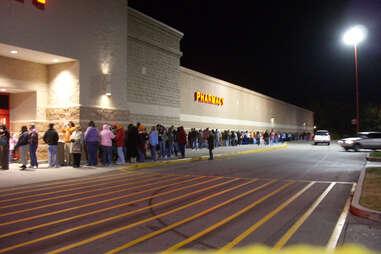 Black Friday Line