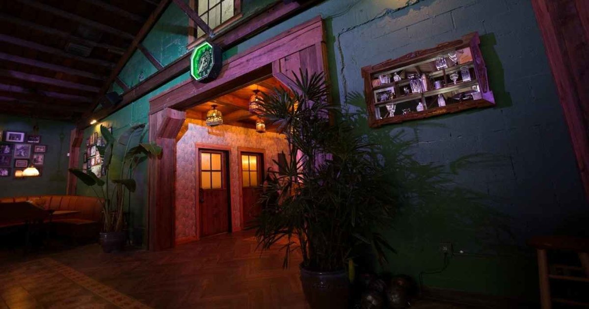 Ball & Chain A Miami, FL Bar.