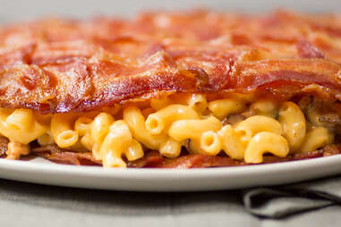 bacon mac quesadilla