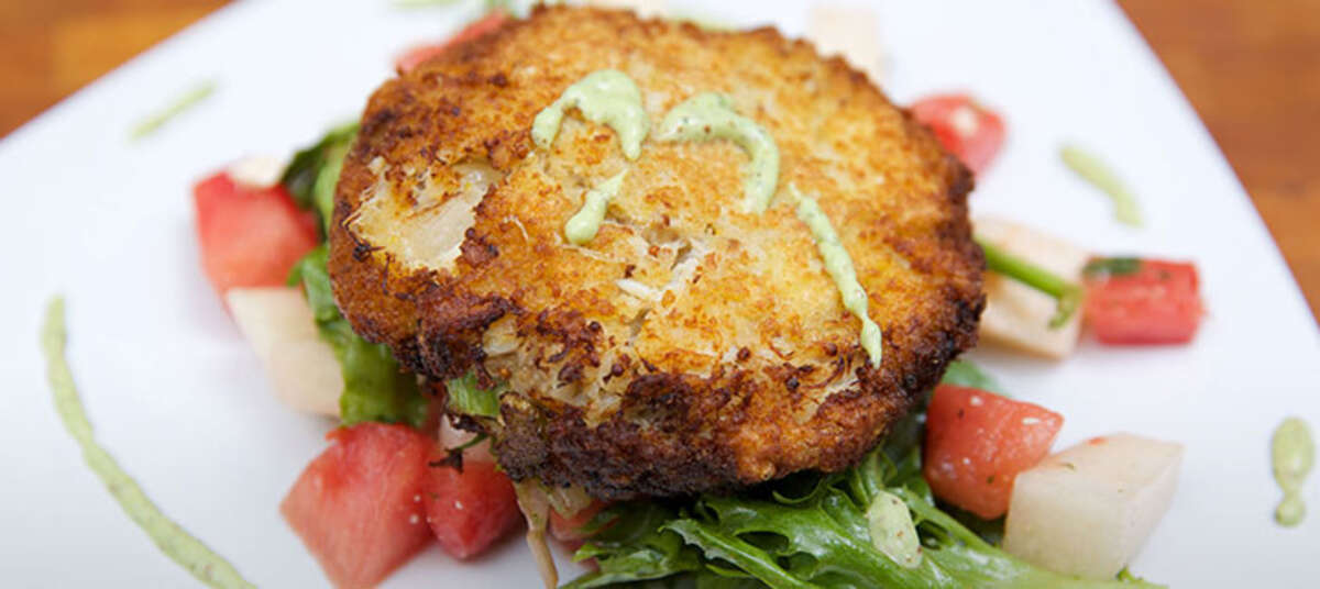 Crab cakes worth doing very bad things for - Thrillist