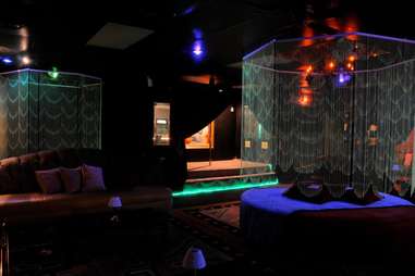 green door las vegas dress code FAQ