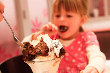 brownie sundae at American Girl Bistro