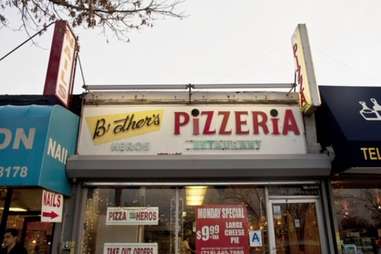 Best Pizza In Queens - NYC - Thrillist