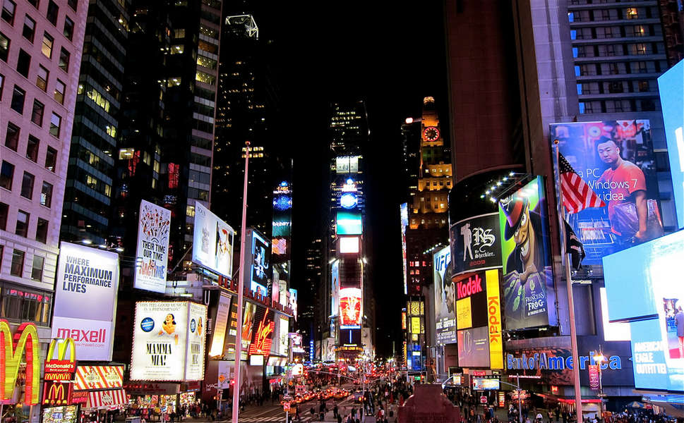 Times Square With Ads Just Looks Weird Thrillist