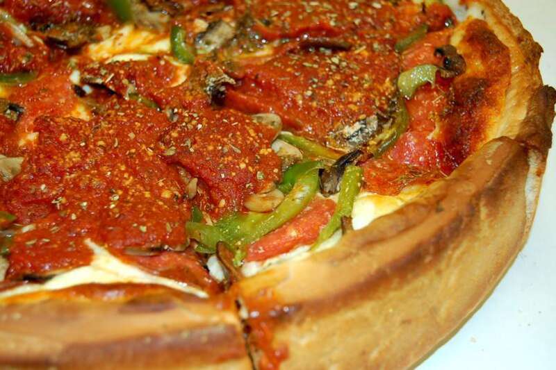 The 19 Best Pizza Places in the Entire State of Illinois Thrillist