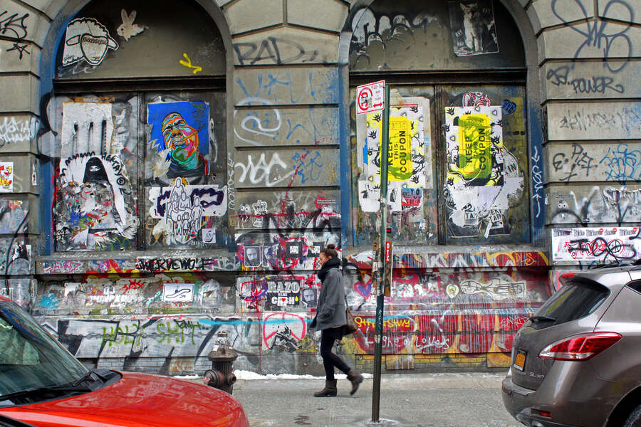 Video Glimpses Inside That Stunning, Graffiti-Covered Building on ...