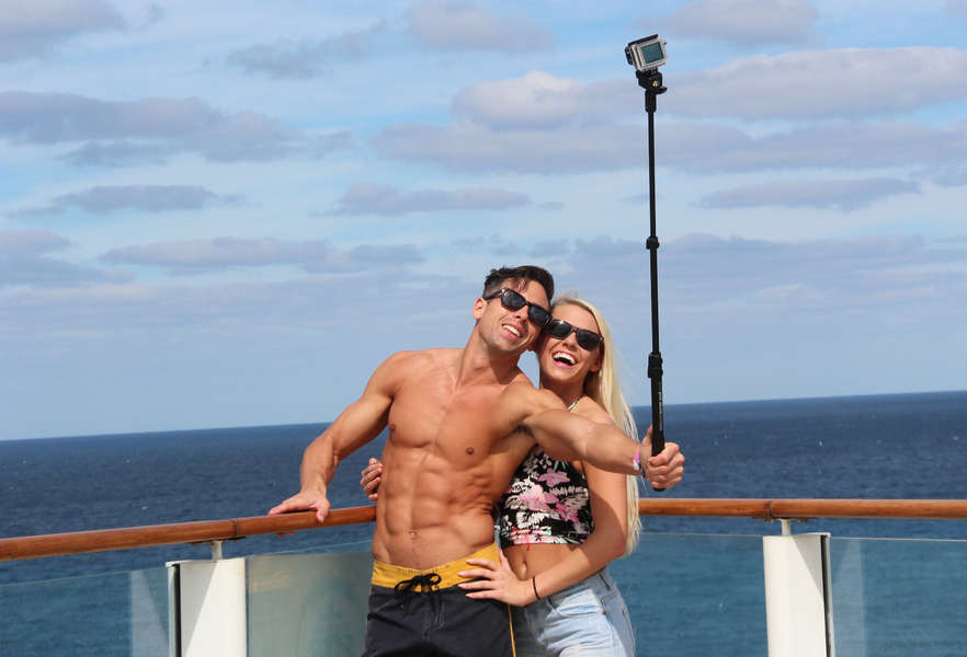 Couples Cruises Selfies Looking For Threesomes And Other Awful 5024