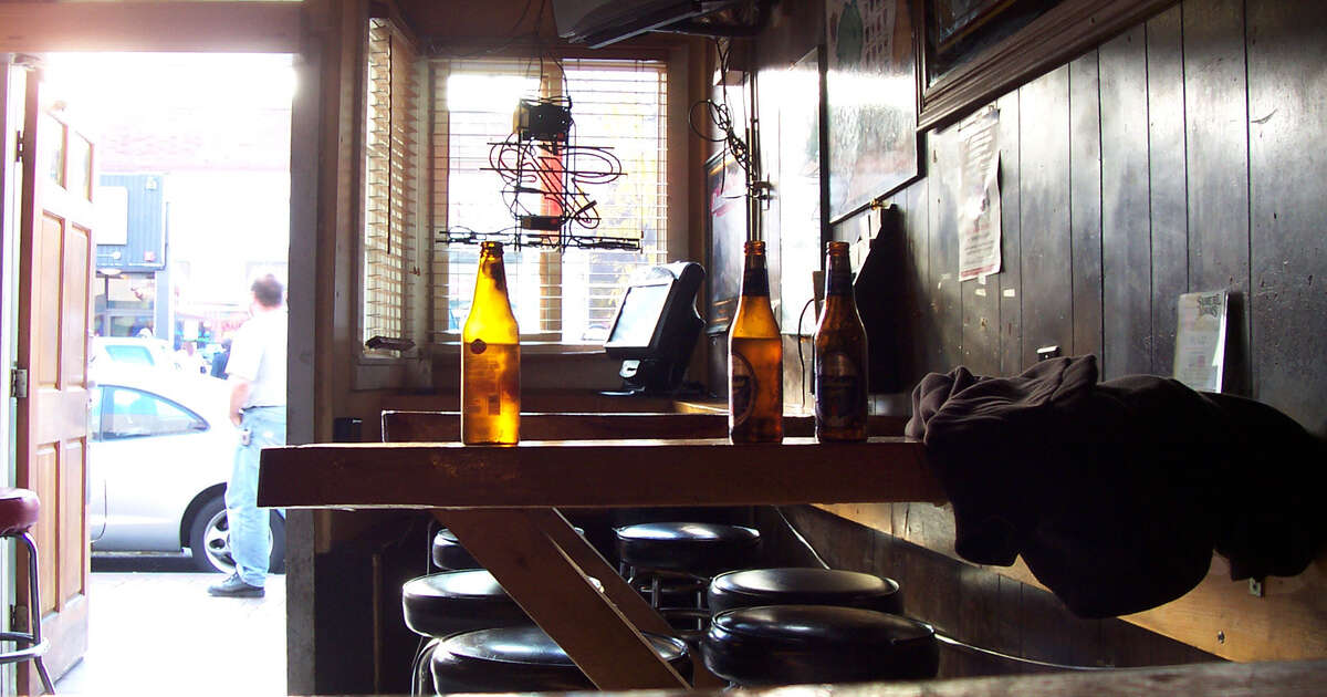 Best Boston Dive Bars Thrillist