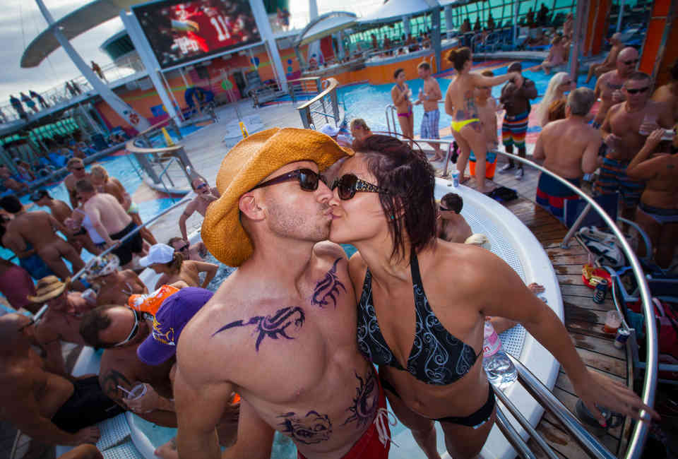 Erotic Swinger Cruises: Everything You Need to Know - Thrillist