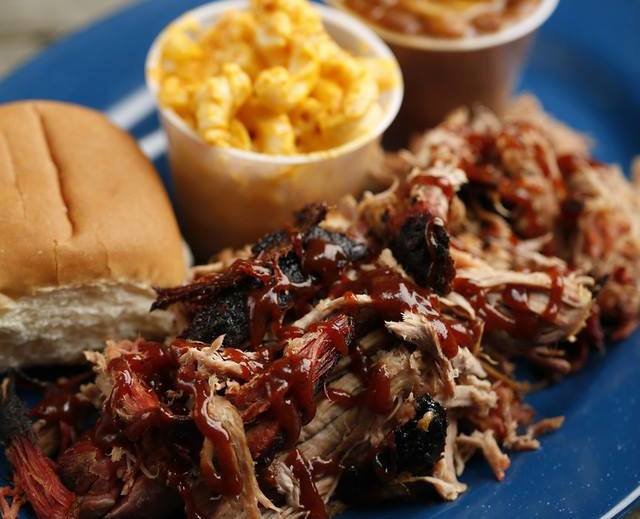 The 15 Best BBQ Restaurants In Memphis - Thrillist