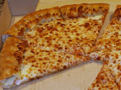 StuffedCrustShot - Pizza Hut $1 Million Contest - Thrillist