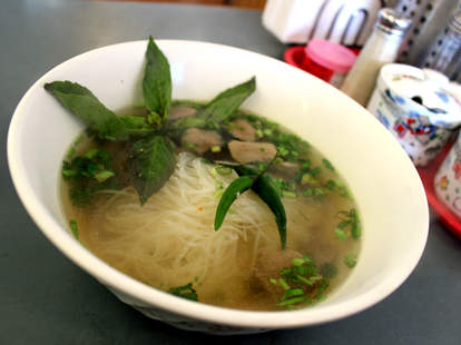bangkok thai deli noodle soup