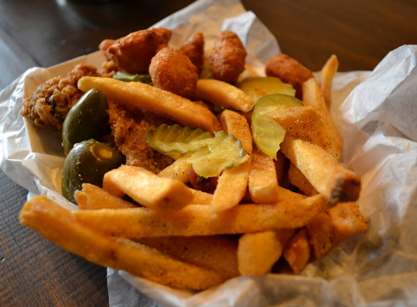 Big Mamas Chicken Waffles A Dallas Tx Restaurant Thrillist