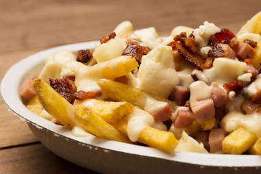 Louisville Hot Brown Poutine — Thrillist Recipes