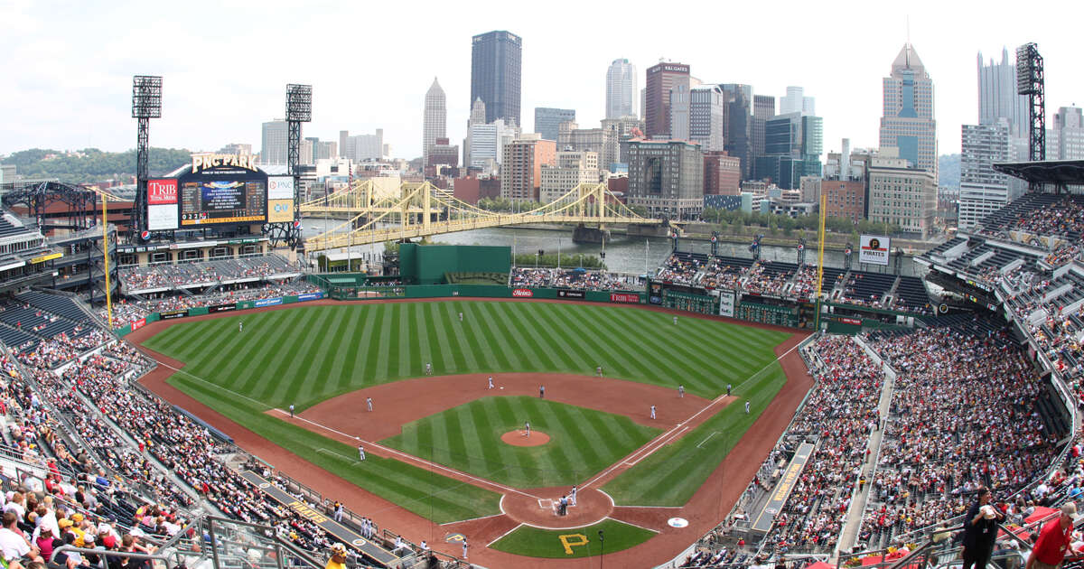 Best MLB Stadiums, Ranked: A Major League Baseball Bucket List - Thrillist