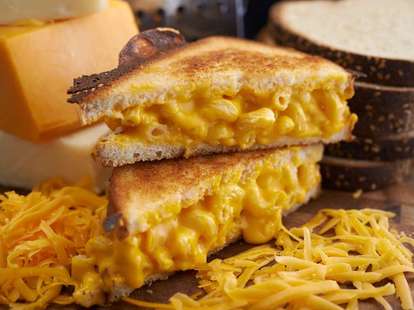 mac and cheese sandwich ms. cheezious miami