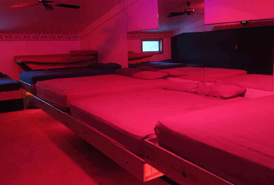 Nude Group Bar - Sexiest Things You Can Do In Chicago - Thrillist