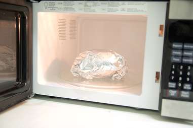 aluminum foil in microwave