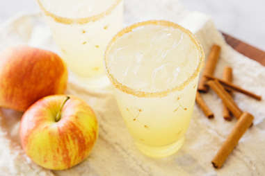 Apple cinnamon margarita