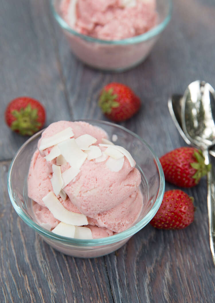 Strawberry coconut ice cream